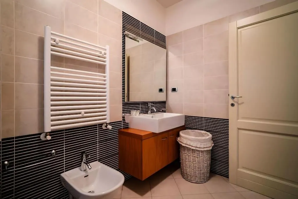 5 Min From Trastevere Rome Chic Apartment 0*,  Italy